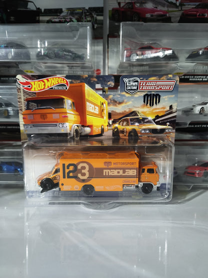 Hot Wheels Team Transport #58 MAD MIKE MAZDA RX3 GT