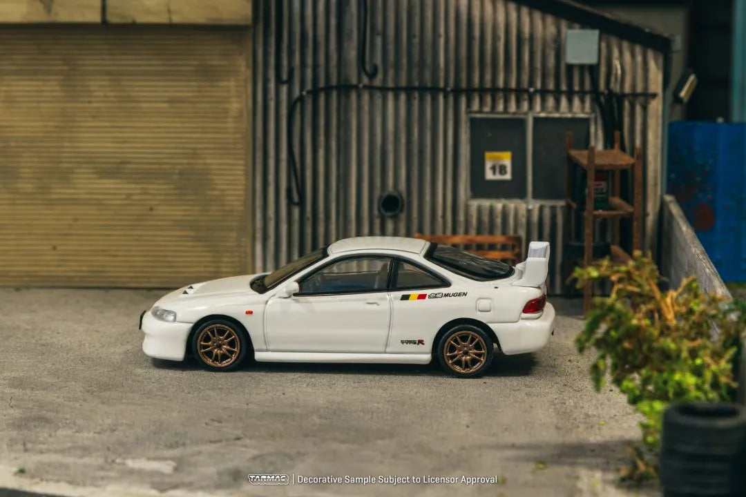 Tarmac Works Honda Integra TYPE R DC2 MUGEN Championship White – T64G-TL059-WH