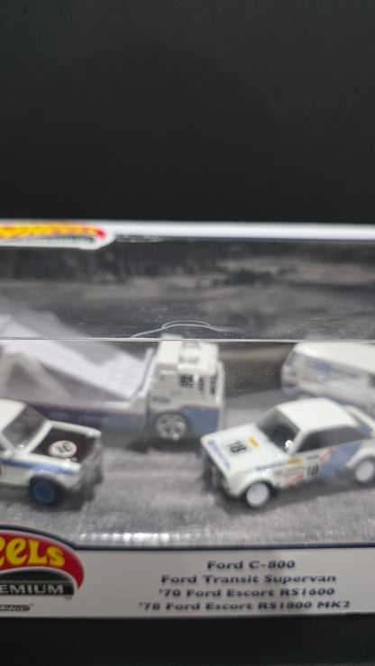 Hot Wheels Premium Diorama Set Ford Race Team Set