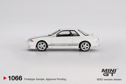Nissan Skyline GT-R (R32) VeilSide Combat C-I White Mini GT