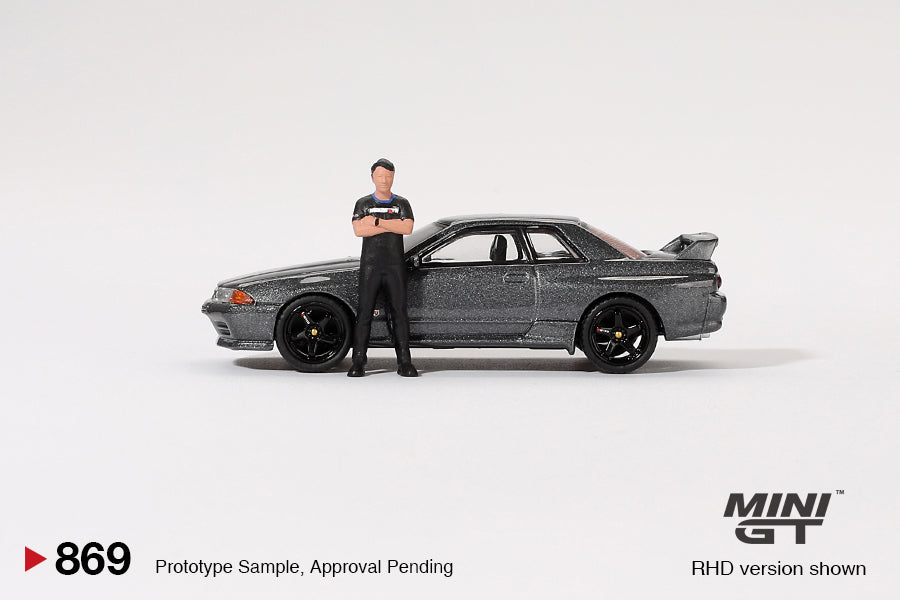 Nissan Skyline GT-R (R32) Mini GT W/Matsuda Figure Mini GT