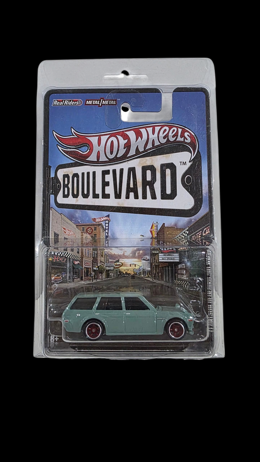 Hot Wheels Boulevard '71 Datsun Bluebird 510 Wagon