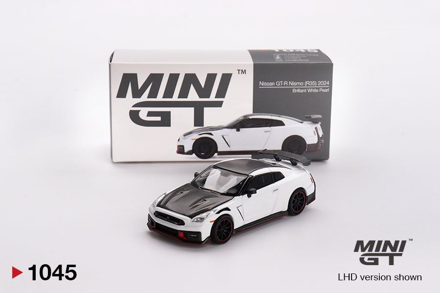 Nissan GT-R Nismo 2024 Brilliant White Pearl Mini GT