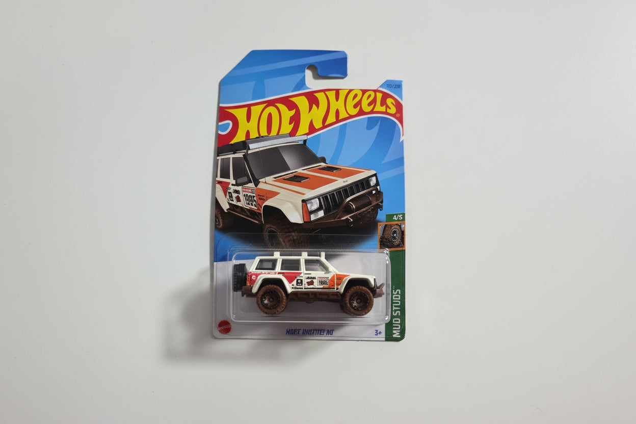 HOT WHEELS MUD STUDS '95 JEEP CHEROKEE TREASURE HUNT 2023